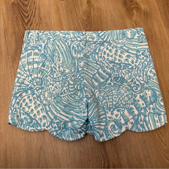 Lilly Pulitzer Palmita Stretch Short size 2 - Picture 2 of 5